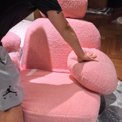 Sillón auxiliar redondo contemporáneo y creativo con forma de mascota, en tejido sherpa, acero al carbono y madera de pino, con respaldo y reposabrazos, para sala de estar 