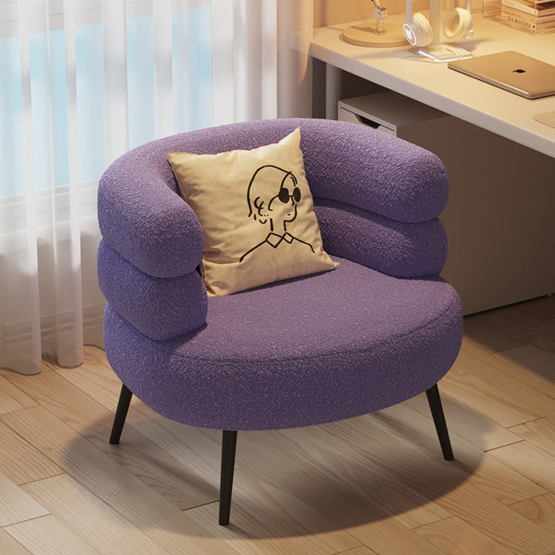 Fauteuil de salon cylindrique semi-fermé en métal et laine d’agneau créative contemporaine avec dossier et accoudoirs pour chambre à coucher 