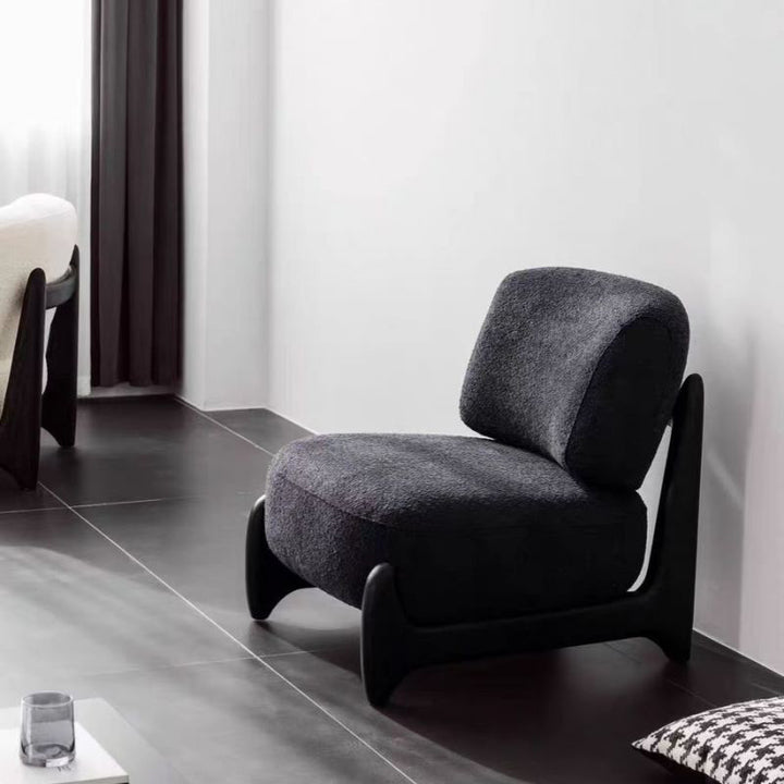 Moderner luxuriöser Akzentstuhl aus Sherpa-Stoff, Massivholz und Metall mit geschwungener quadratischer Form und Rückenlehne für das Wohnzimmer 