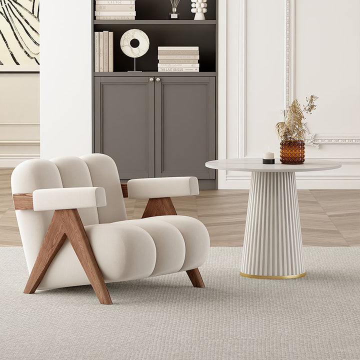 Chaise d'appoint contemporaine en daim créatif avec pieds en V en bois massif, forme carrée ondulée, avec dossier et accoudoirs pour salon 
