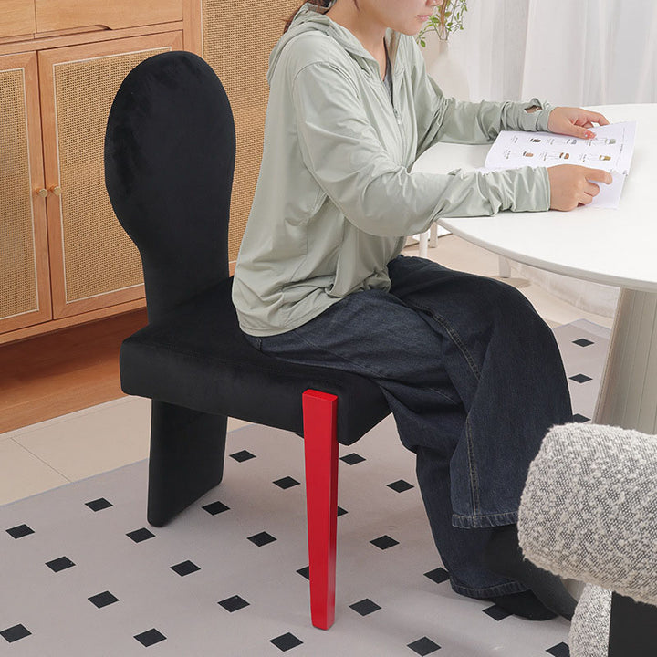 Zeitgenössischer skandinavischer Samt-Gummibaum-Vanity-Stuhl mit quadratischer, gebogener Rückenlehne für das Schlafzimmer 