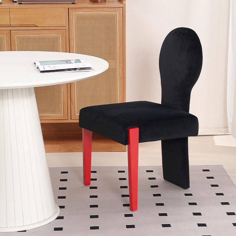 Zeitgenössischer skandinavischer Samt-Gummibaum-Vanity-Stuhl mit quadratischer, gebogener Rückenlehne für das Schlafzimmer 