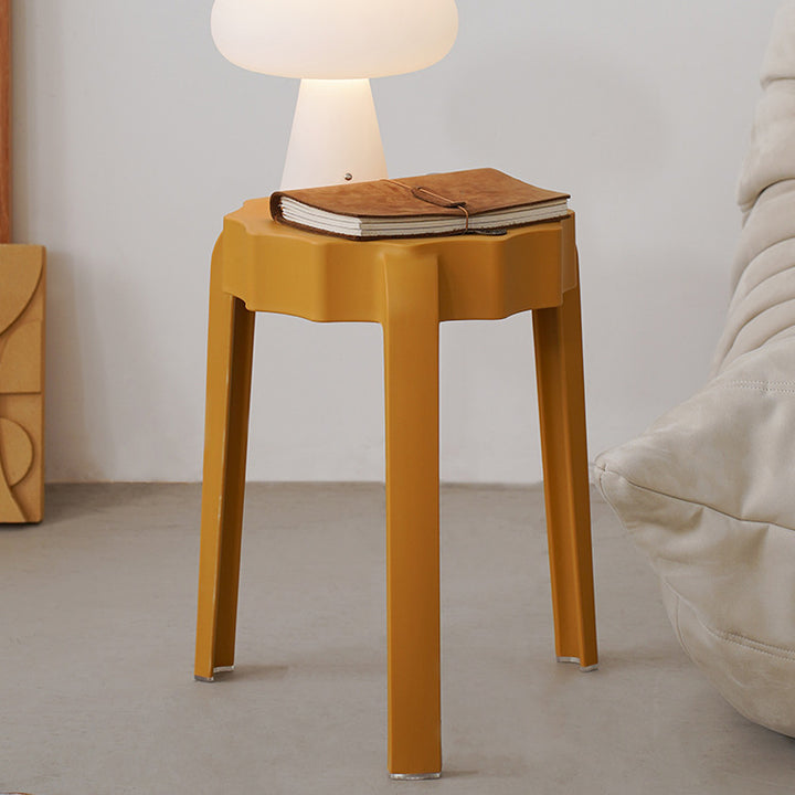 Moderner minimalistischer PP-Hocker in Blütenform stapelbar für das Wohnzimmer 