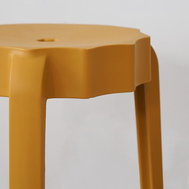 Moderner minimalistischer PP-Hocker in Blütenform stapelbar für das Wohnzimmer 