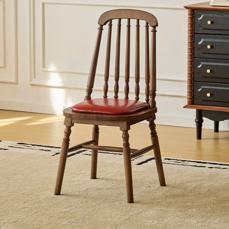 Chaise de salle à manger carrée cylindrique en bois d’hévéa vintage traditionnel avec revêtement en PU cuir et dossier, pour salle à manger 