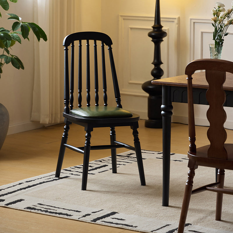 Chaise de salle à manger carrée cylindrique en bois d’hévéa vintage traditionnel avec revêtement en PU cuir et dossier, pour salle à manger 
