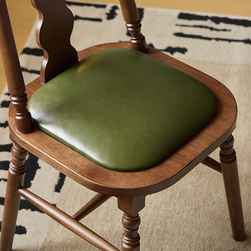 Chaise de salle à manger carrée cylindrique en bois d’hévéa vintage traditionnel avec revêtement en PU cuir et dossier, pour salle à manger 