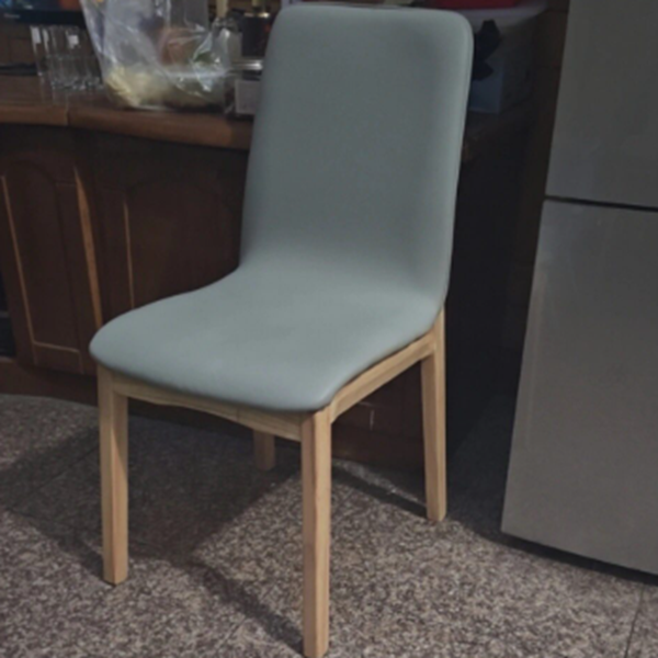 Chaise de salle à manger contemporaine scandinave en bois massif, microfibre et cuir, dossier carré incurvé pour salle à manger 