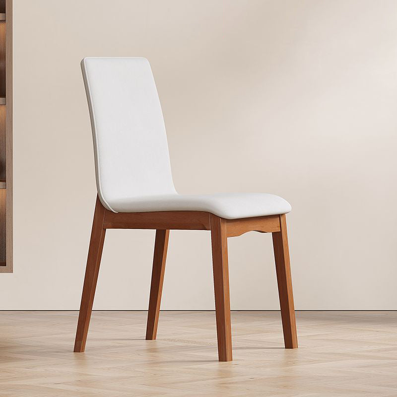Chaise de salle à manger contemporaine scandinave en bois massif, microfibre et cuir, dossier carré incurvé pour salle à manger 