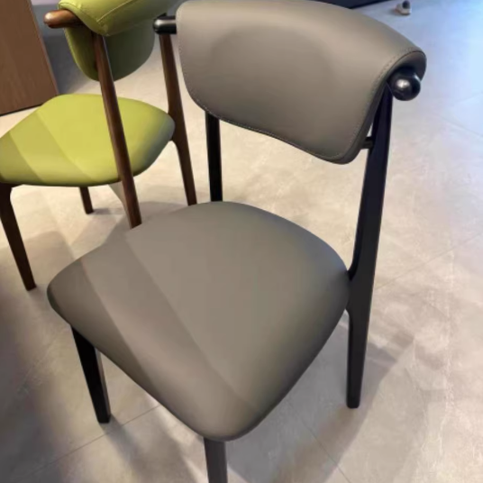 Zeitgenössischer skandinavischer Mikrofaser-Leder-Stahl mit Carbonfaser-Rundkanten-Quadrat Esszimmerstuhl-Rückenlehne für das Esszimmer 