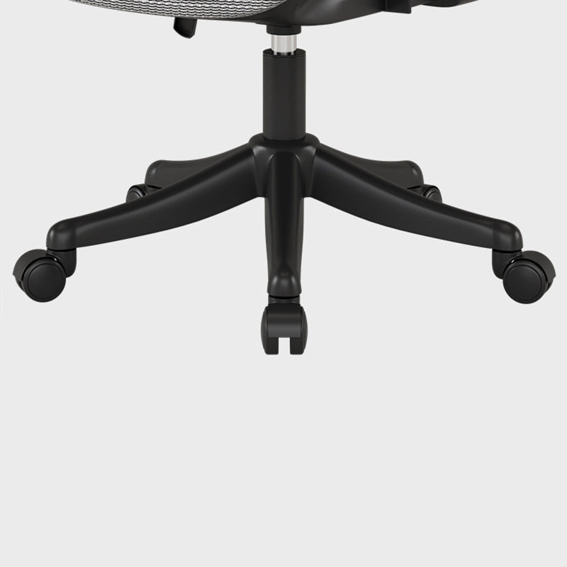 Chaise de bureau courbée moderne minimaliste à cinq branches en acier et maille de nylon avec dossier et accoudoirs pour bureau à domicile 