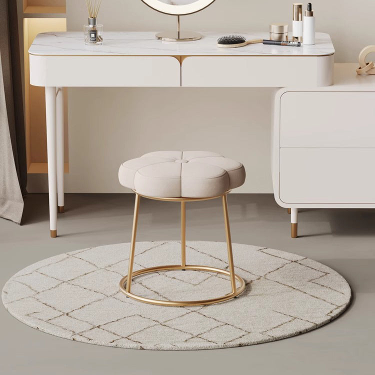 Tabouret de coiffeuse en velours floral minimaliste moderne avec cadre en acier pour chambre 