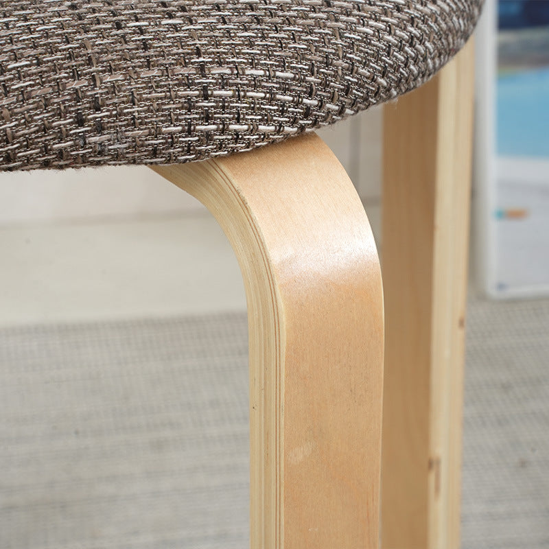 Chaise de salle à manger en bois et tissu rembourré ronde à la simplicité moderne 