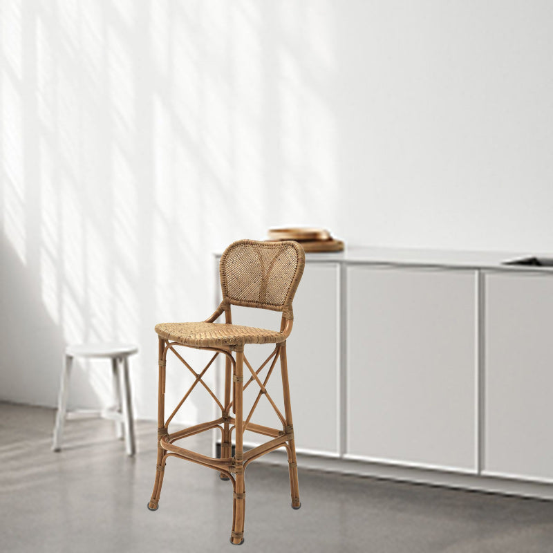 Traditioneller japanischer rechteckiger Barhocker aus Rattanholz mit Rückenlehne für das Wohnzimmer 