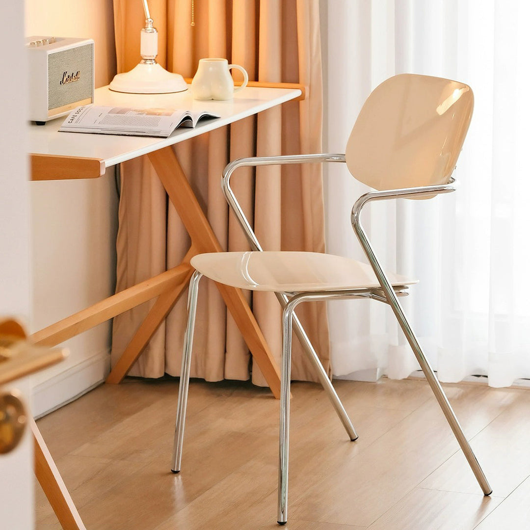 Moderner minimalistischer rechteckiger Stuhl aus PC und Eisen mit Rückenlehne und Armlehnen für das Wohnzimmer 
