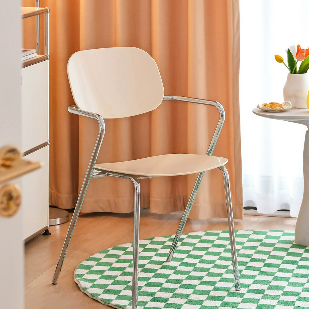 Moderner minimalistischer rechteckiger Stuhl aus PC und Eisen mit Rückenlehne und Armlehnen für das Wohnzimmer 