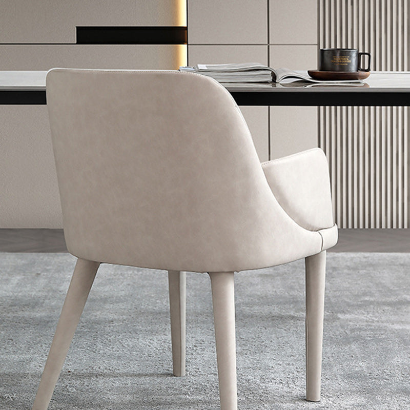 Moderner minimalistischer rechteckiger Stuhl aus Kunstleder und Eiche mit Rückenlehne und Armlehnen für das Wohnzimmer 