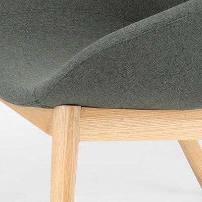 Zeitgenössischer nordischer rechteckiger Holz-Eisen-Stoffstuhl mit Rückenlehne und Armlehne für Wohnzimmer 