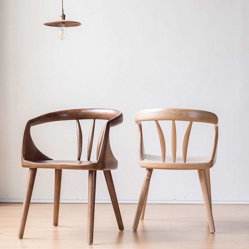 Zeitgenössischer nordischer ovaler Holzstuhl mit Rückenlehne und Armlehne für das Wohnzimmer 