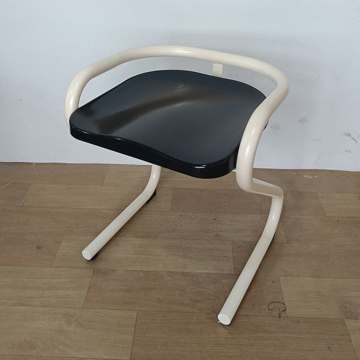 Silla de comedor sin respaldo ni brazos de hierro ABS cuadrada industrial contemporánea para comedor 