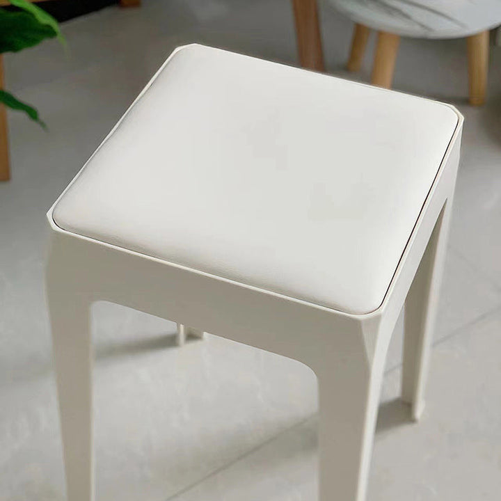 Moderner minimalistischer quadratischer Barhocker aus gepolstertem PU-Leder und PP-Kunststoff für das Esszimmer 