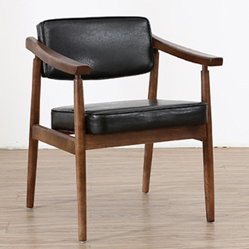 Silla de comedor de plástico de ratán cuadrada nórdica contemporánea con respaldo y reposabrazos para comedor 