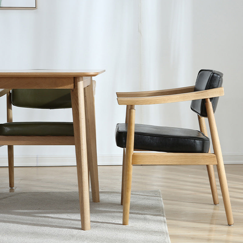Silla de comedor de plástico de ratán cuadrada nórdica contemporánea con respaldo y reposabrazos para comedor 