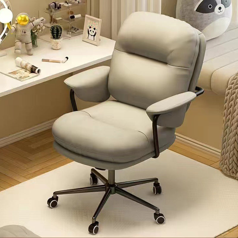 Chaise de bureau carrée en cuir minimaliste moderne en nylon et acier avec dossier et accoudoirs pour la maison 