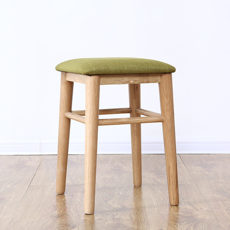 Moderner minimalistischer quadratischer Hocker aus Eichenholz mit Stoffbezug als Fußhocker für das Wohnzimmer 