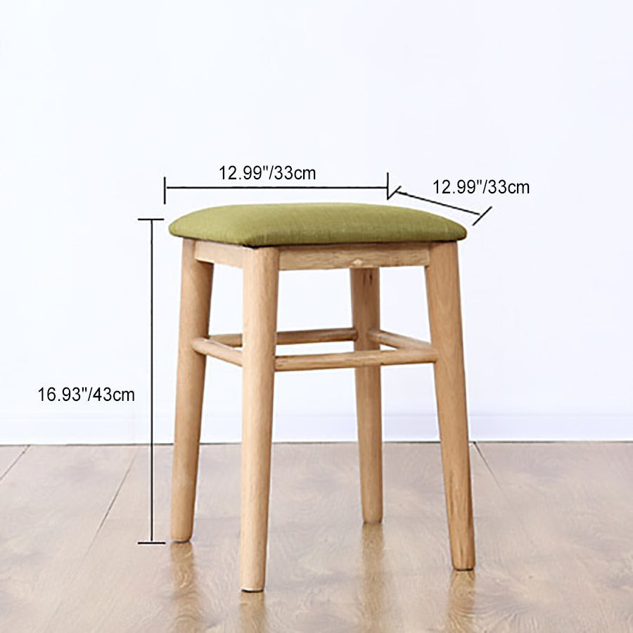 Moderner minimalistischer quadratischer Hocker aus Eichenholz mit Stoffbezug als Fußhocker für das Wohnzimmer 