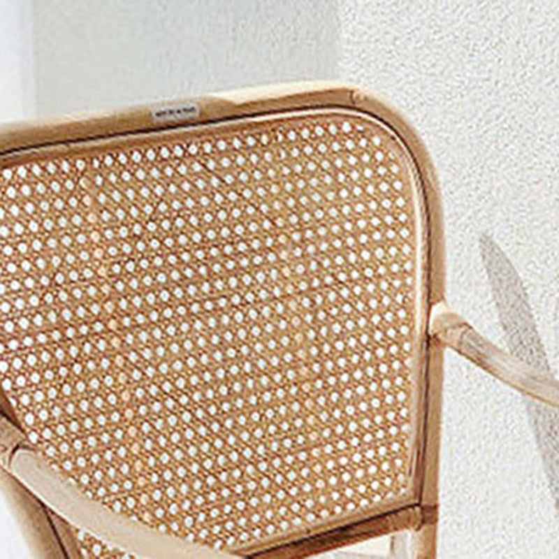 Respaldo de silla de comedor de ratán tejido cuadrado retro contemporáneo con reposabrazos para comedor 