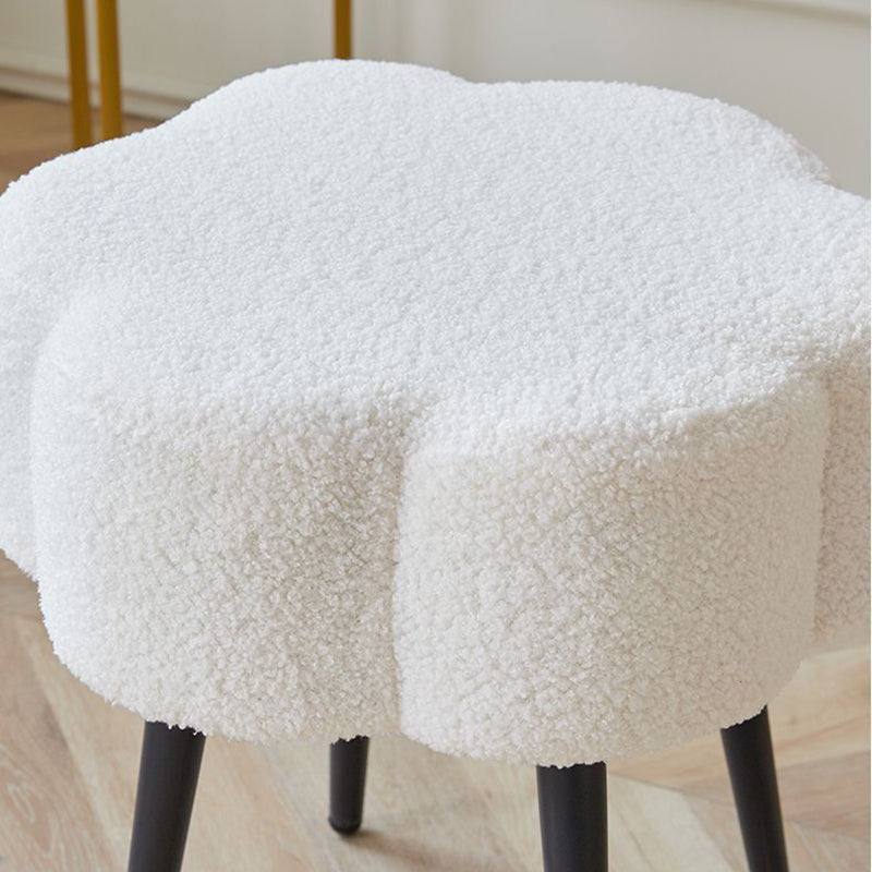 Contemporary Creative Cloud Shape Lambswool Carbon Steel Frame Low Stool For Bedroom