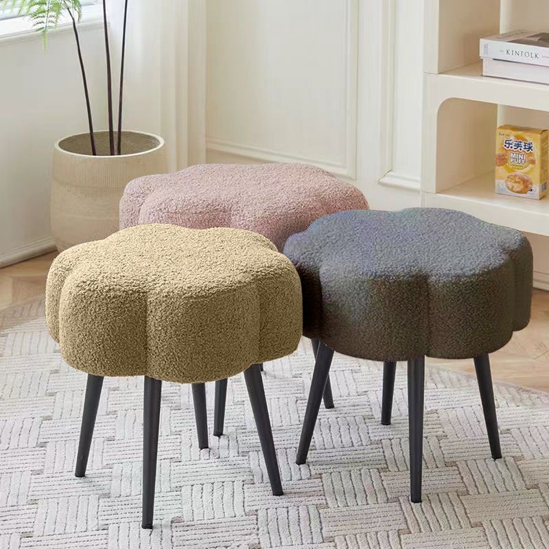 Contemporary Creative Cloud Shape Lambswool Carbon Steel Frame Low Stool For Bedroom