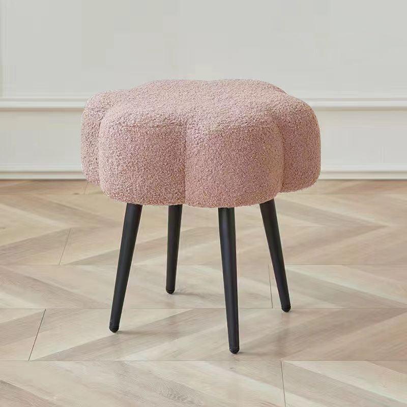 Contemporary Creative Cloud Shape Lambswool Carbon Steel Frame Low Stool For Bedroom