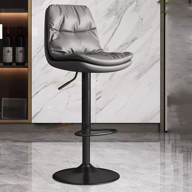 Tabouret de bar pivotant réglable en hauteur avec repose-pieds en cuir Nappa de luxe contemporain, base en métal ronde pour salle à manger 