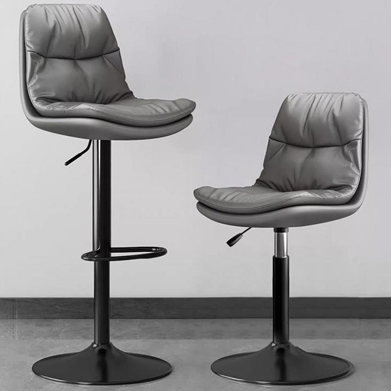 Tabouret de bar pivotant réglable en hauteur avec repose-pieds en cuir Nappa de luxe contemporain, base en métal ronde pour salle à manger 