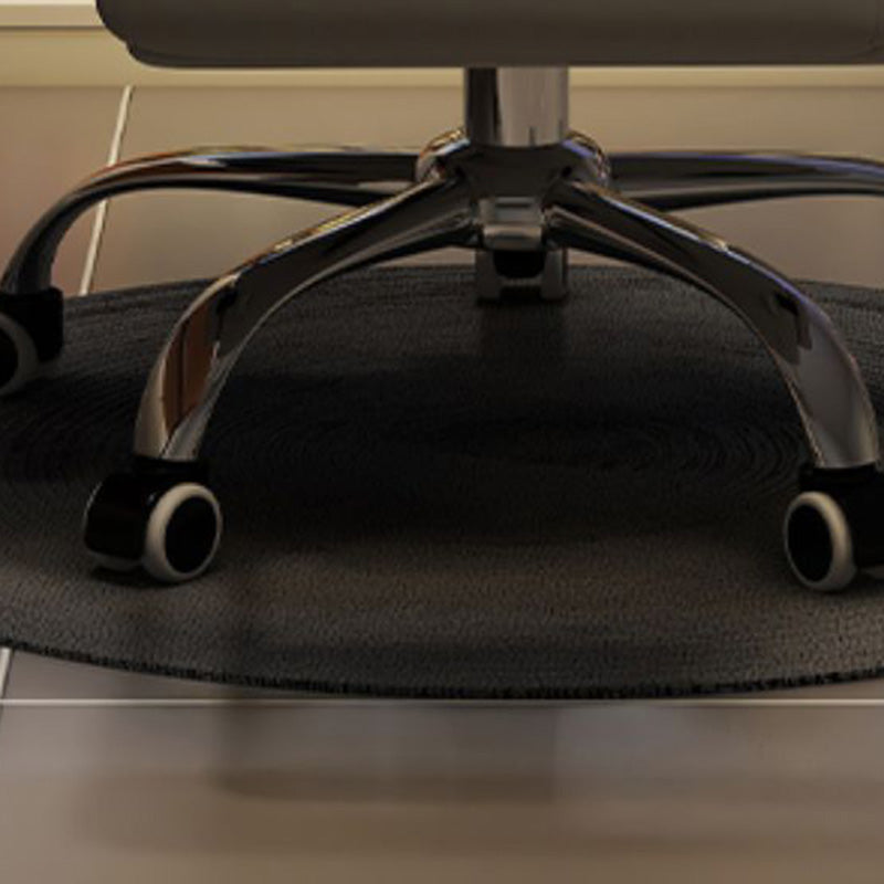 Silla de gaming contemporánea de lujo, cuadrada, de cuero de microfibra, resistente a arañazos, de aleación de aluminio, con respaldo y reposapiés ajustables para estudio 