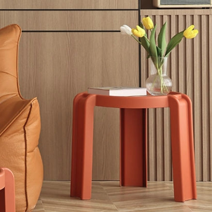 Taburete bajo apilable redondo de geometría escandinava contemporánea para dormitorio 