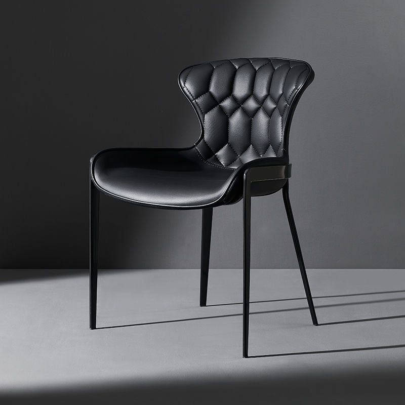 Chaise de Salle à Manger Moderne en Cuir Luxueux Courbé avec Dossier en Acier au Carbone 
