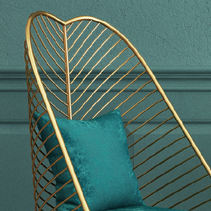 Contemporary Nordic Velvet Upholstered Banana Leaf Metal Frame Accent Chair Backrest For Living Room
