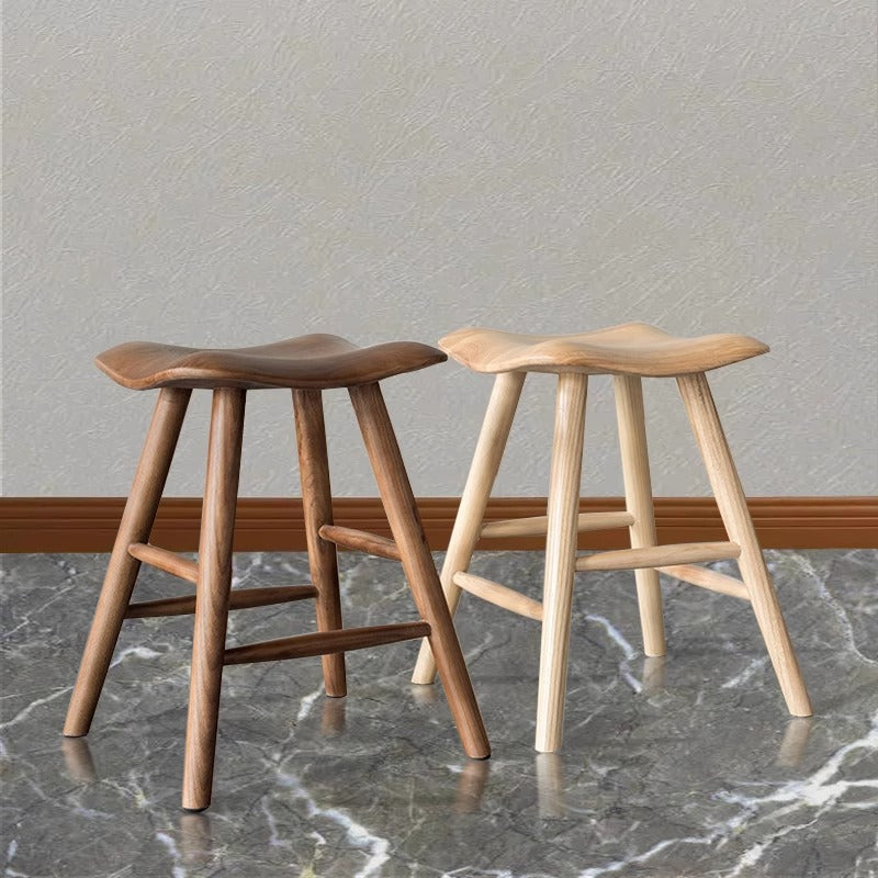 Zeitgenössischer nordischer quadratischer Barhocker aus Leder und Edelstahl mit niedriger Rückenlehne für das Esszimmer 