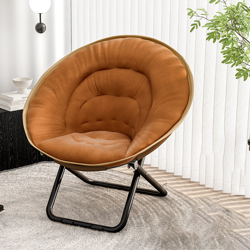 Silla reclinable plegable con respaldo de terciopelo redondo nórdico contemporáneo y estructura de acero al carbono en forma de X para sala de estar 