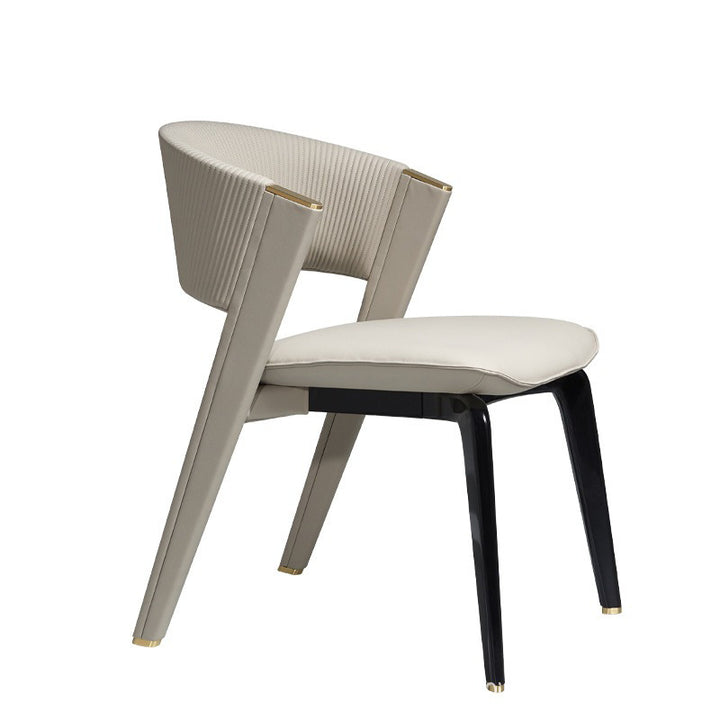 Chaise de salle à manger moderne en cuir microfibre carrée avec cadre en métal et dossier arqué pour salle à manger 