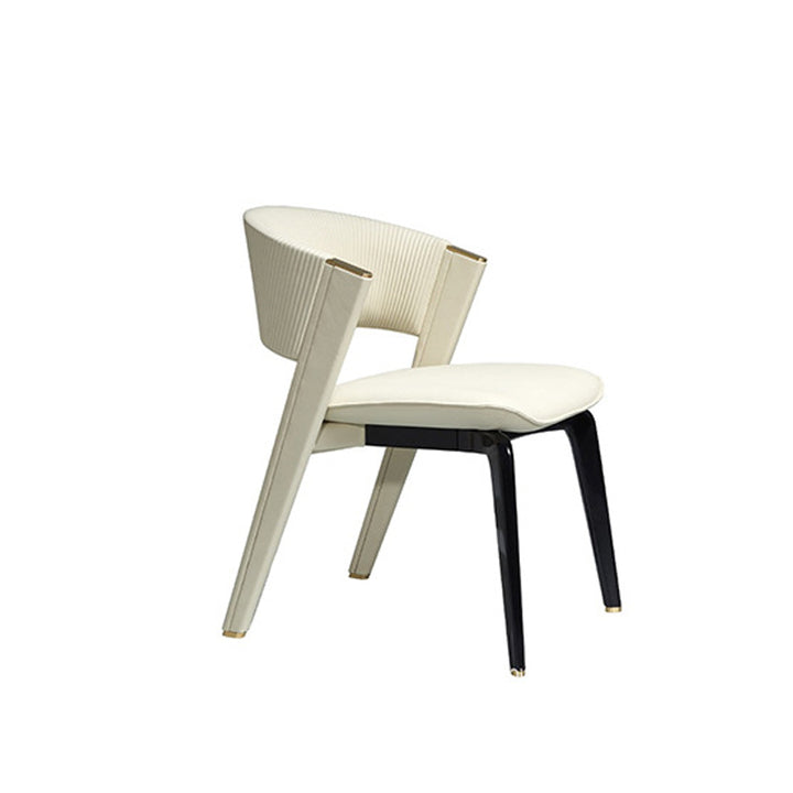 Chaise de salle à manger moderne en cuir microfibre carrée avec cadre en métal et dossier arqué pour salle à manger 