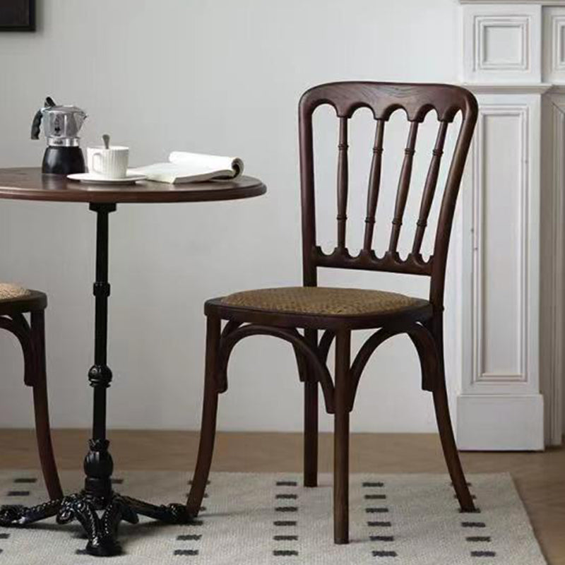 Chaise de Salle à Manger Moderne en Cuir Luxueux Courbé avec Dossier en Acier au Carbone 
