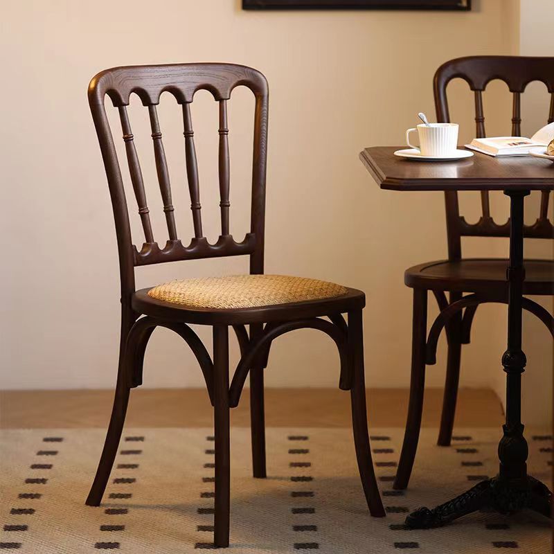 Chaise de Salle à Manger Moderne en Cuir Luxueux Courbé avec Dossier en Acier au Carbone 