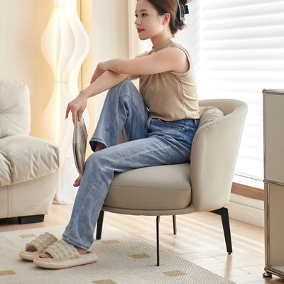 Fauteuil d'appoint contemporain en cuir Nappa scandinave rembourré avec accoudoirs évasés pour salon 