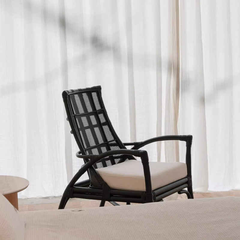 Moderner Luxus PU-Leder gepolsterter Esszimmerstuhl mit Flügelrückenlehne ohne Armlehnen für das Esszimmer 