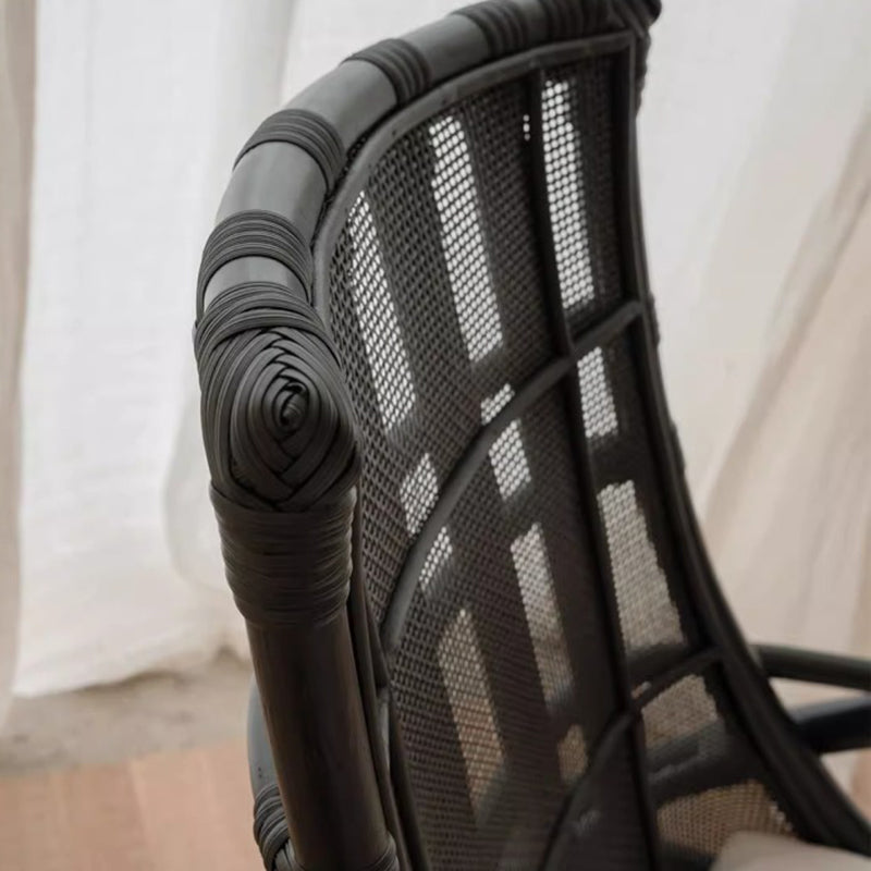 Moderner Luxus PU-Leder gepolsterter Esszimmerstuhl mit Flügelrückenlehne ohne Armlehnen für das Esszimmer 
