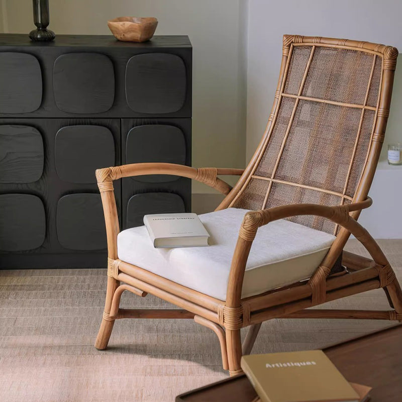Moderner Luxus PU-Leder gepolsterter Esszimmerstuhl mit Flügelrückenlehne ohne Armlehnen für das Esszimmer 